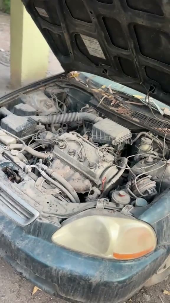 Video of the D16 engine bay before work